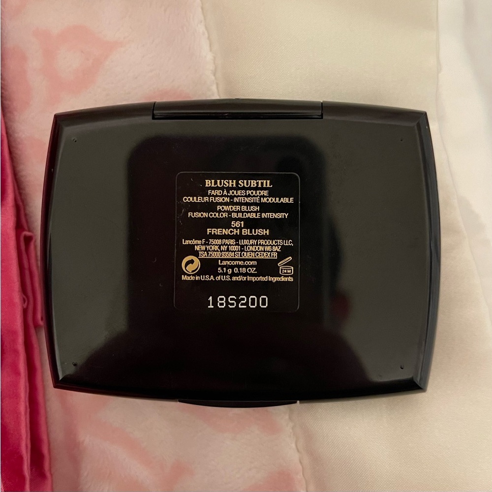 Lancome “561 French Blush” with Brush - Picture 2 of 3